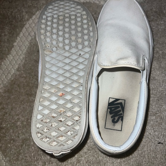 White slip on fans - Picture 2 of 6